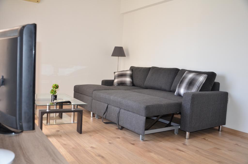 Surf & Sun Holiday Apartments Лімасол Екстер'єр фото